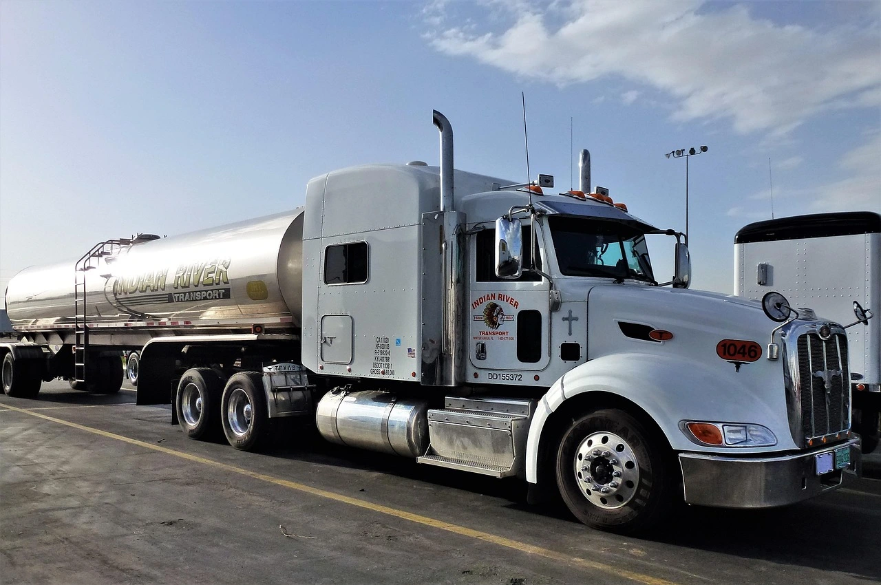 Oil truck